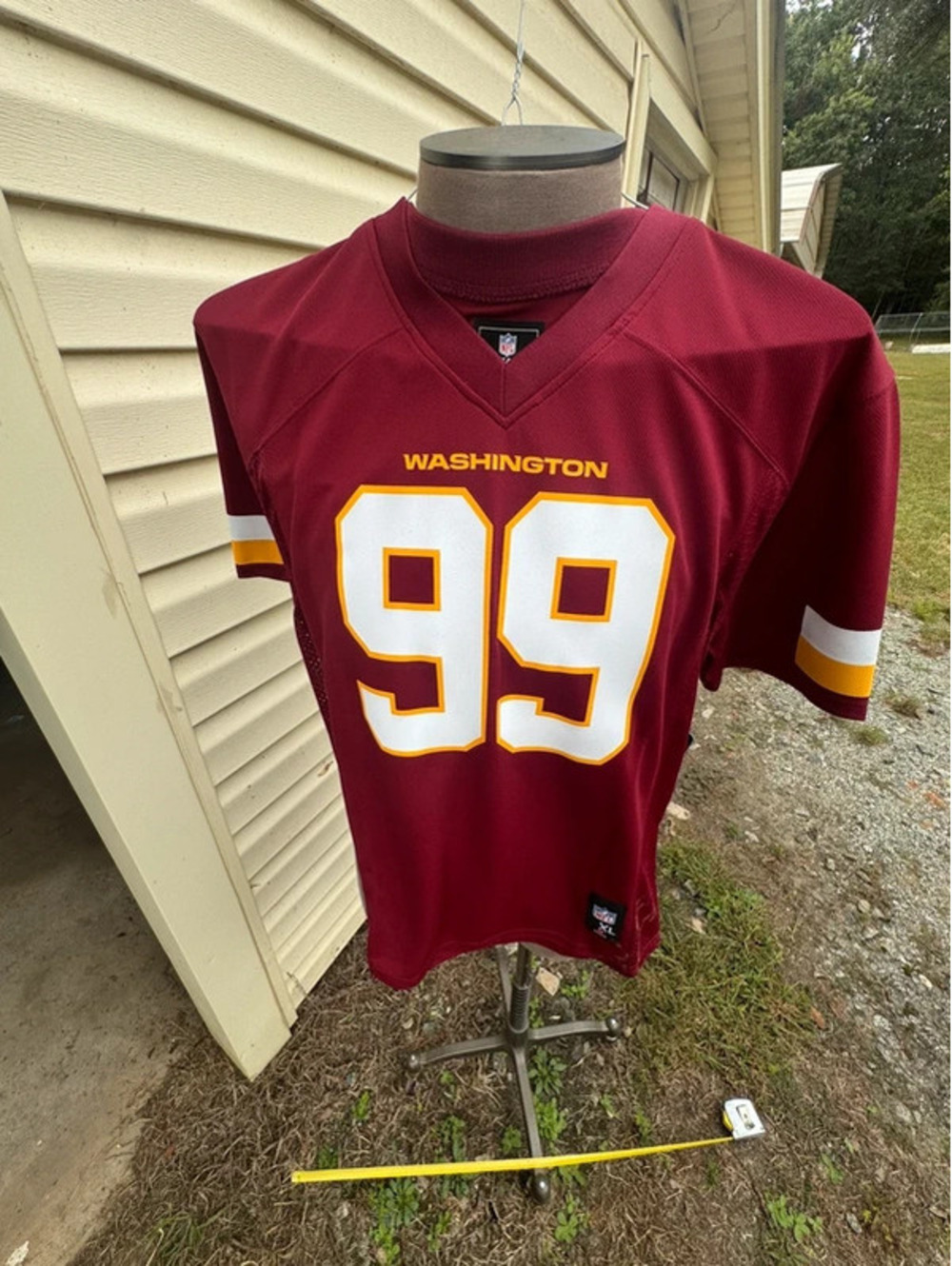 Youth XL Washington Redskin Commanders Young Football Jersey